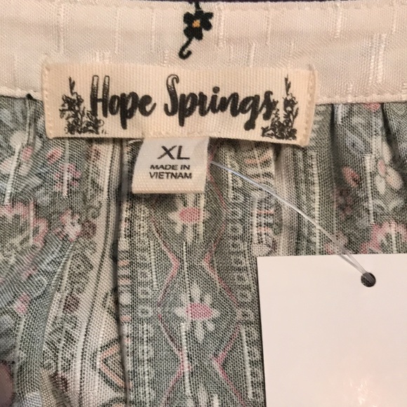 Paisley Print Top XL NWT - Picture 3 of 6